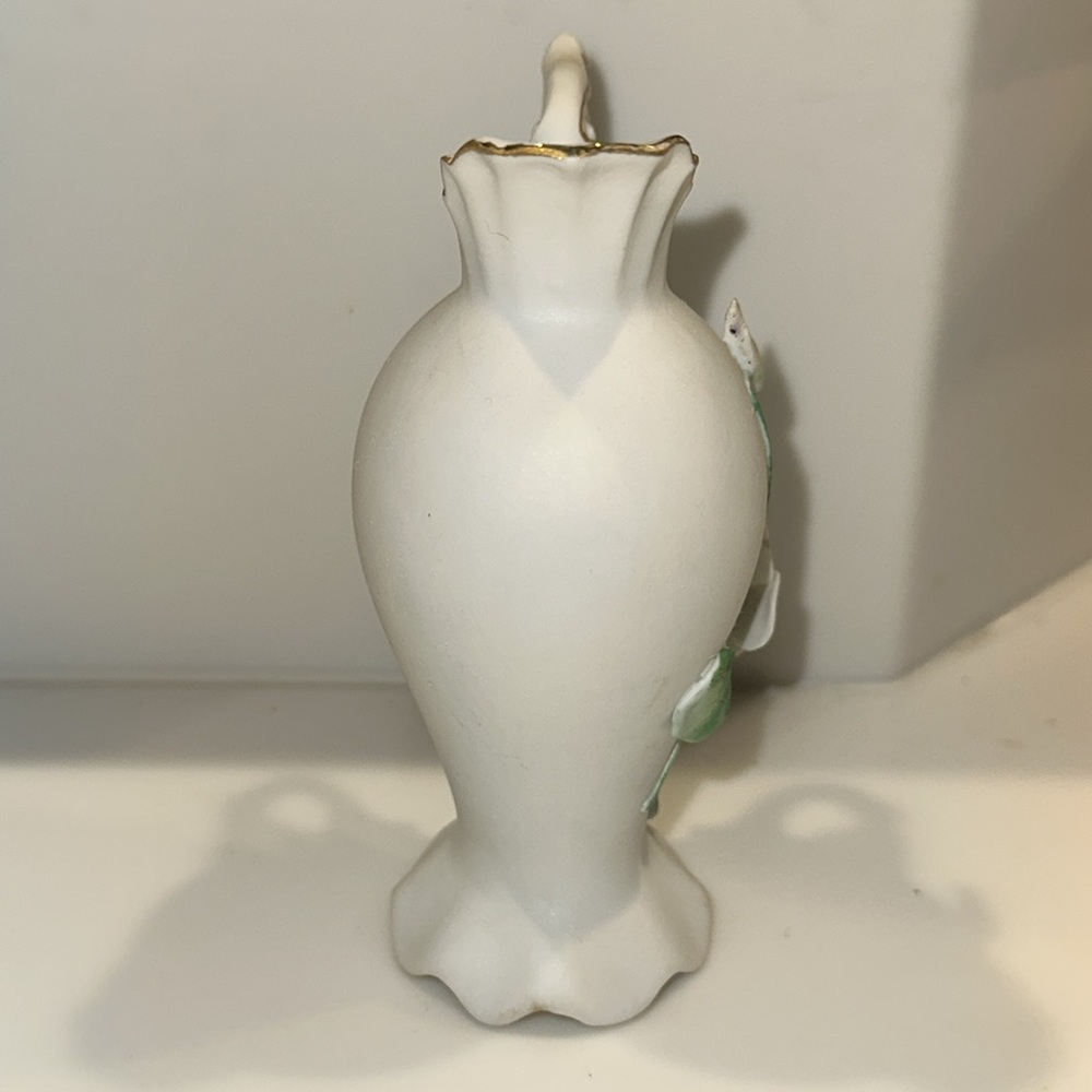 NORCREST Japan VINTAGE Ceramic “Spring Pansy” 4” Gold Trim Bud Vase - Picture 3 of 8